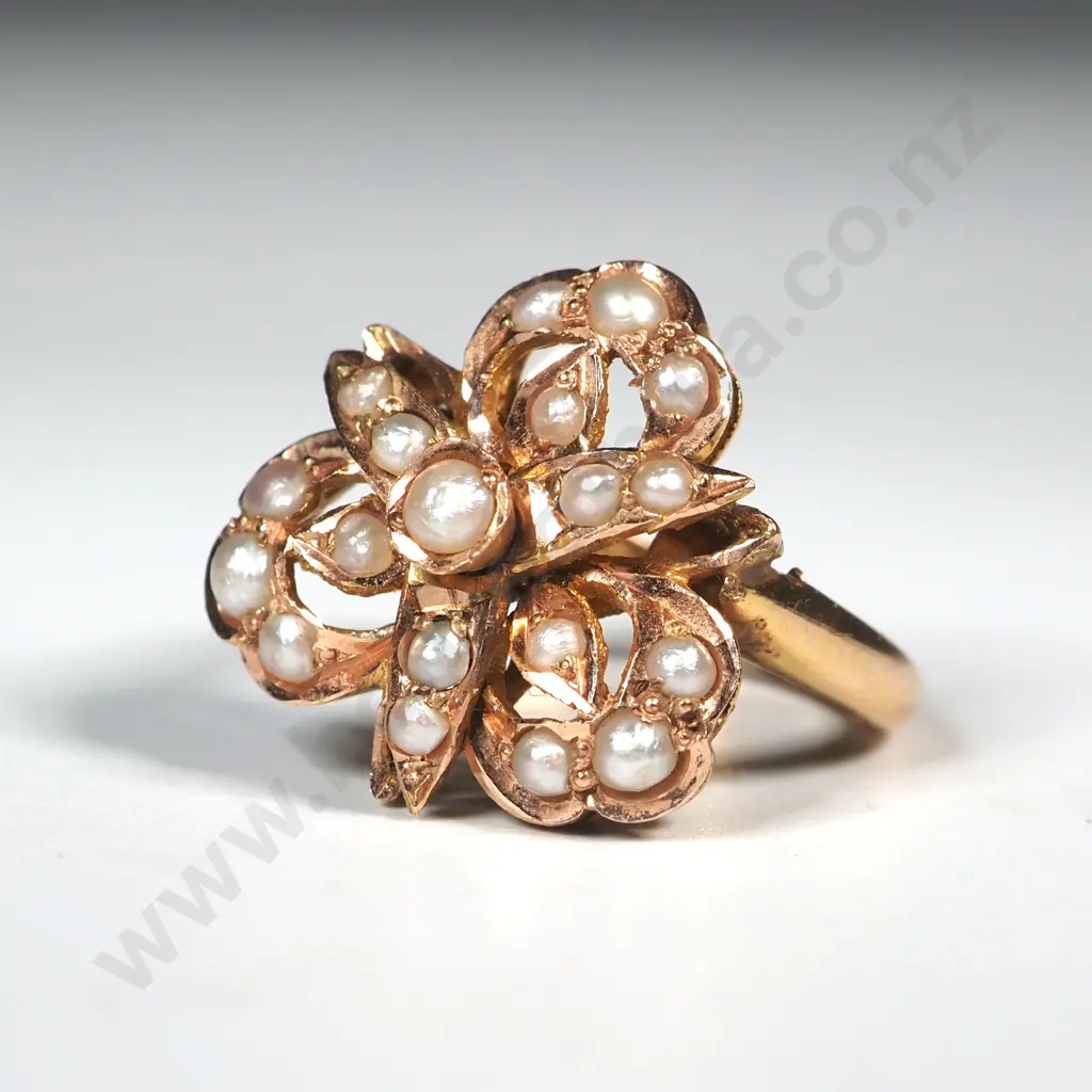 Antique 15 ct Gold & Pearl Cluster Ring  Image 1++