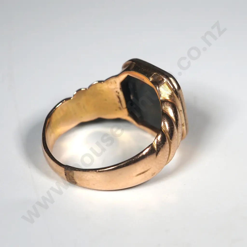 14ct Gold Bloodstone Signet Style Ring Image 1++