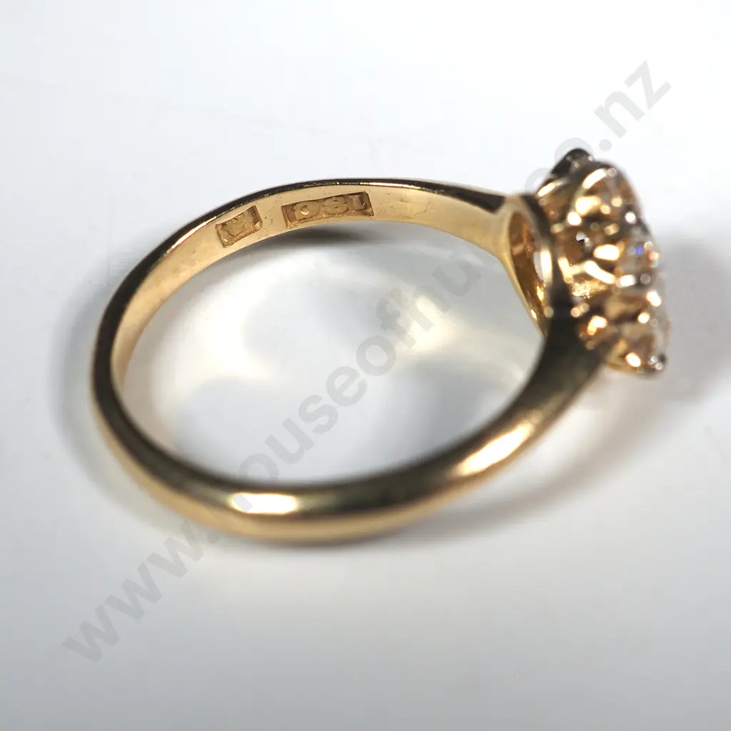 18ct Gold Diamond Cluster Halo Ring - Valued at $2,900.0 Image 1++