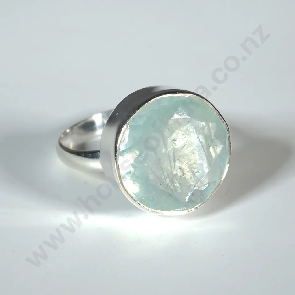 Large round Aquamarine & Sterling Silver Ring  Image 1++