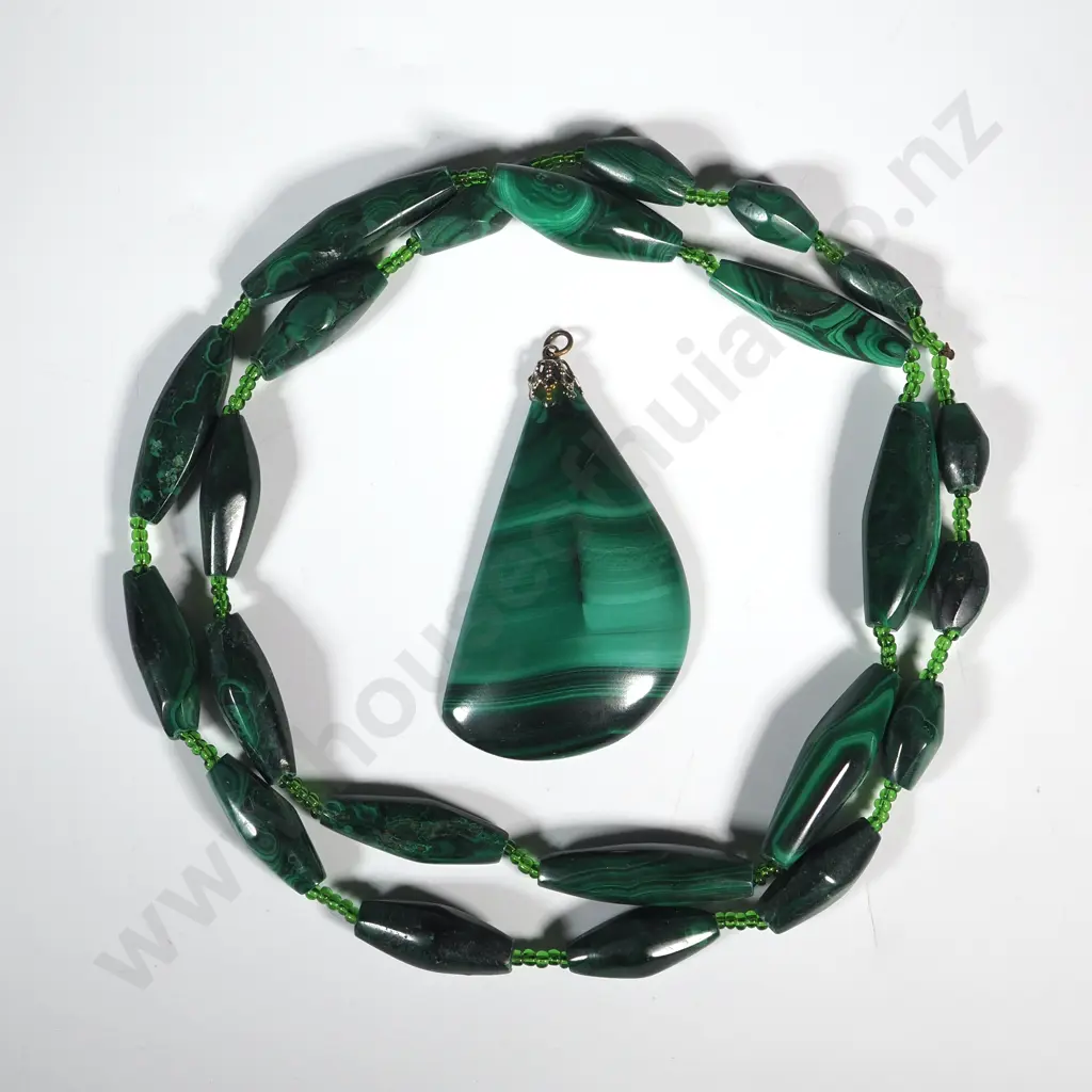 Malachite Bead Necklace & Pendant Image 1++