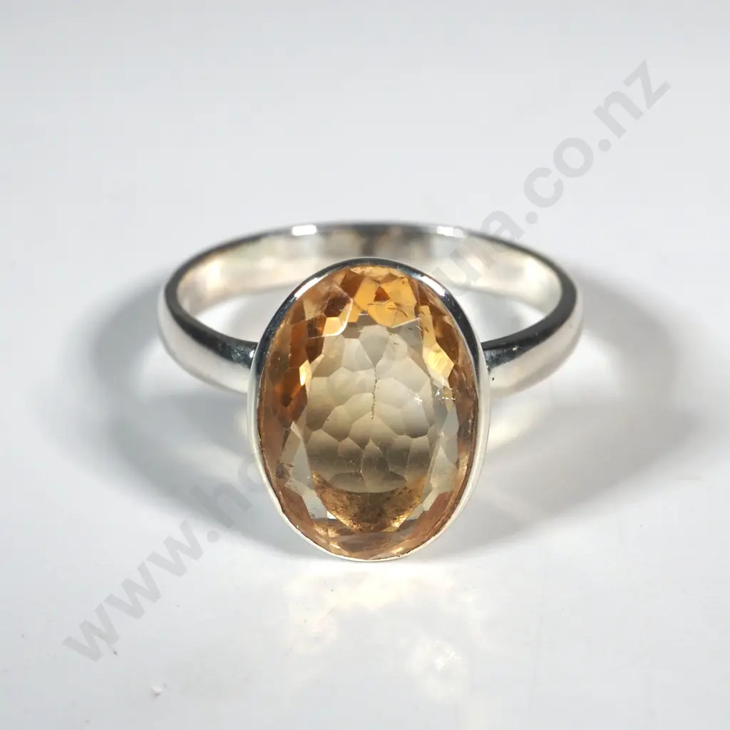 Sterling Silver & Citrine Ring Image 1++
