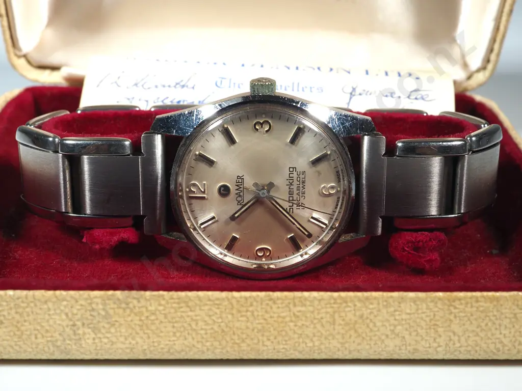 Vintage Cased Roamer Wrist Watch Image 1++