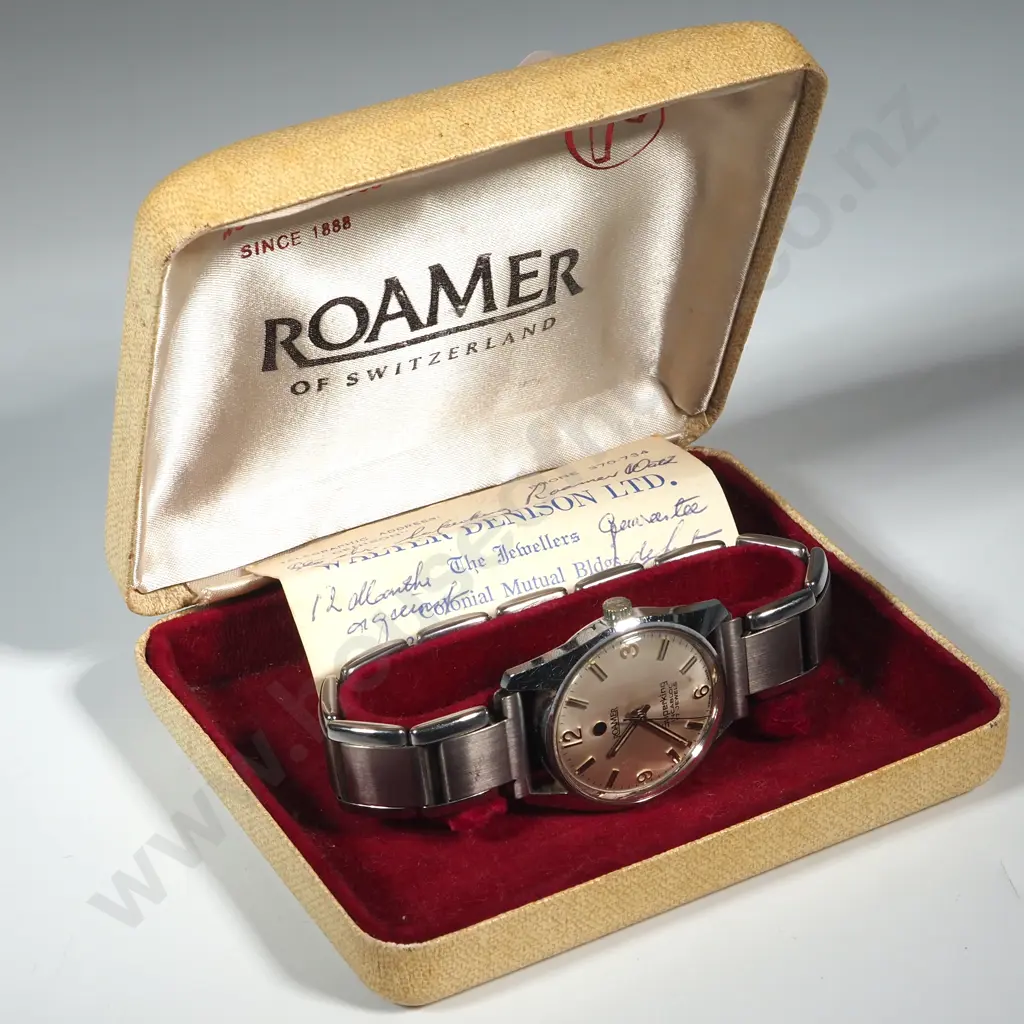 Vintage Cased Roamer Wrist Watch Image 1++