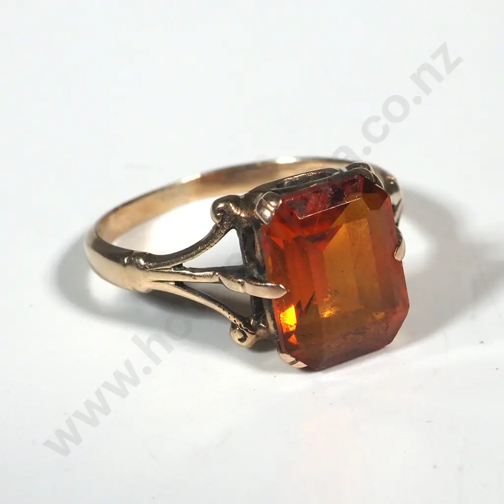 9ct Gold & Orange Gem Ring Image 1++