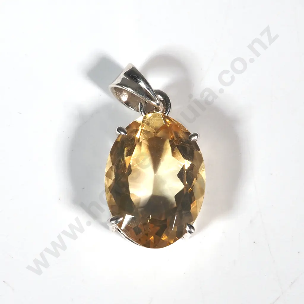 Sterling Silver & Citrine Pendant  Image 1++