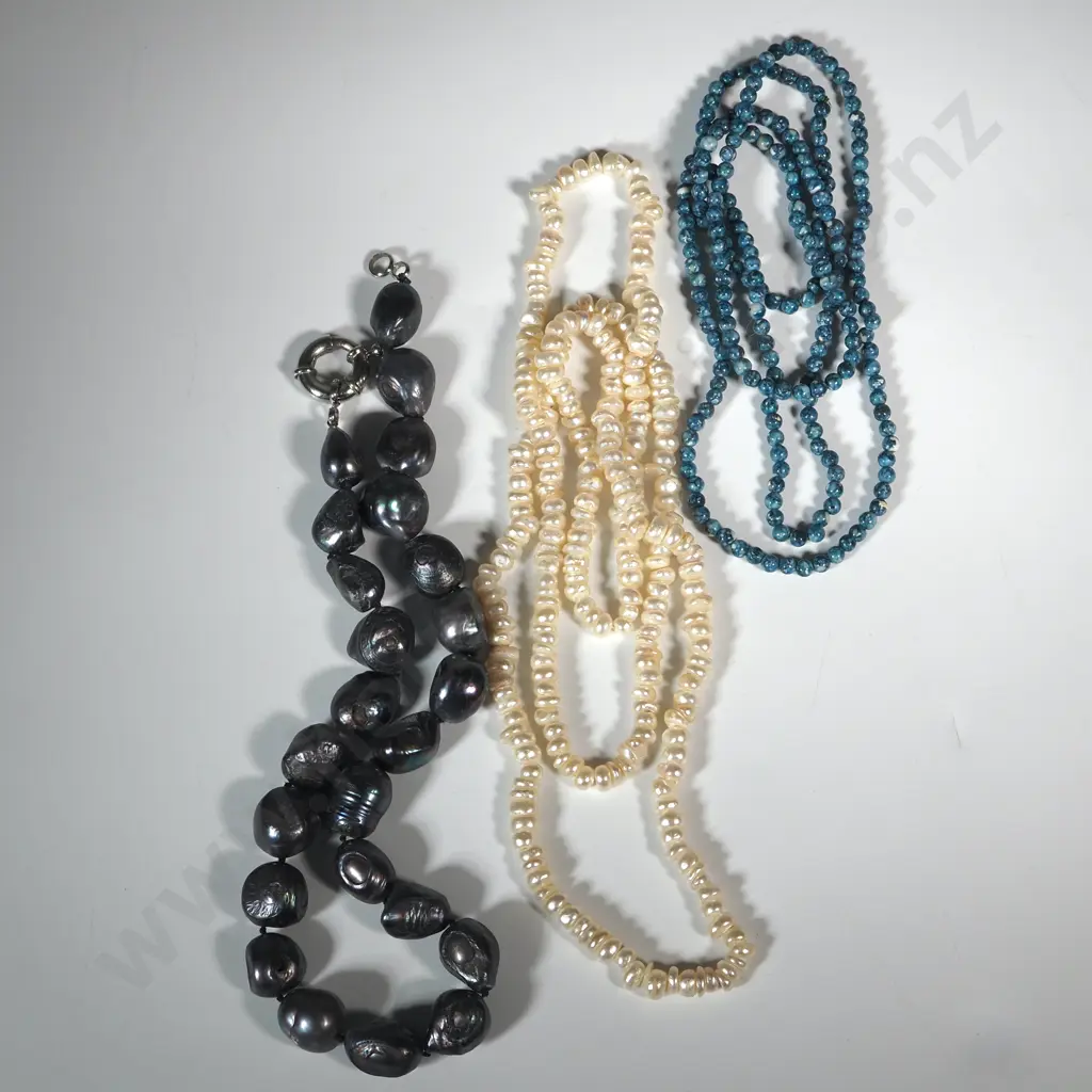 Assorted Pearl & Bead Necklaces Image 1++