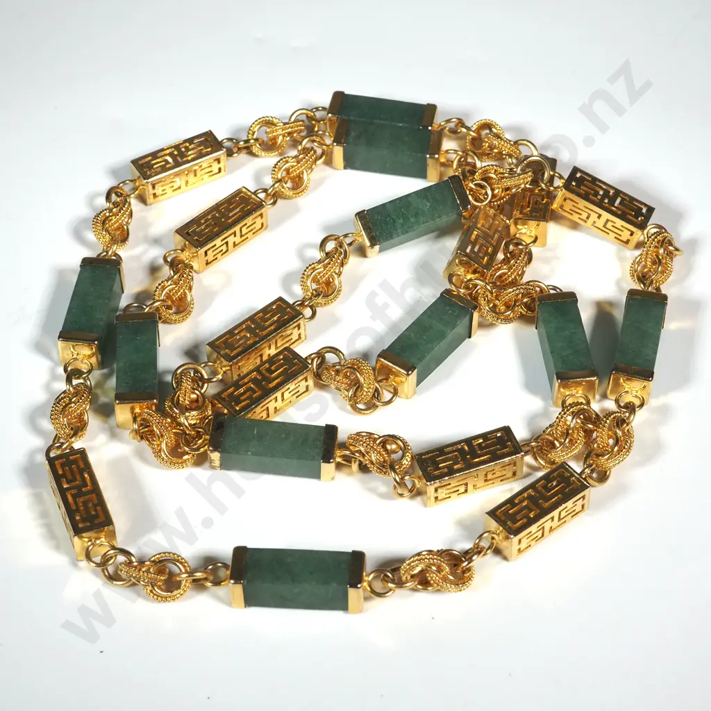 Jade Costume Necklace Image 1++