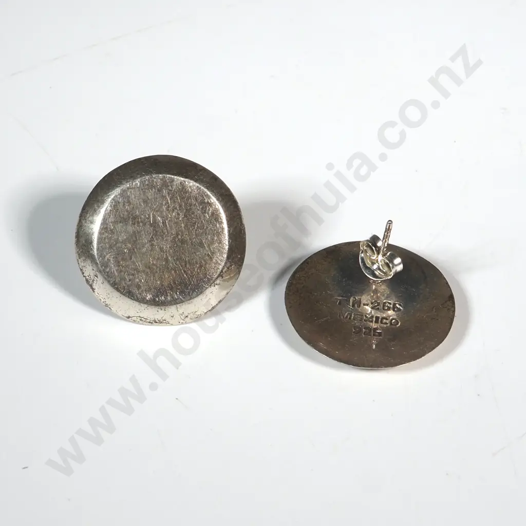 Sterling Silver Disc Shaped Earrings Image 1++