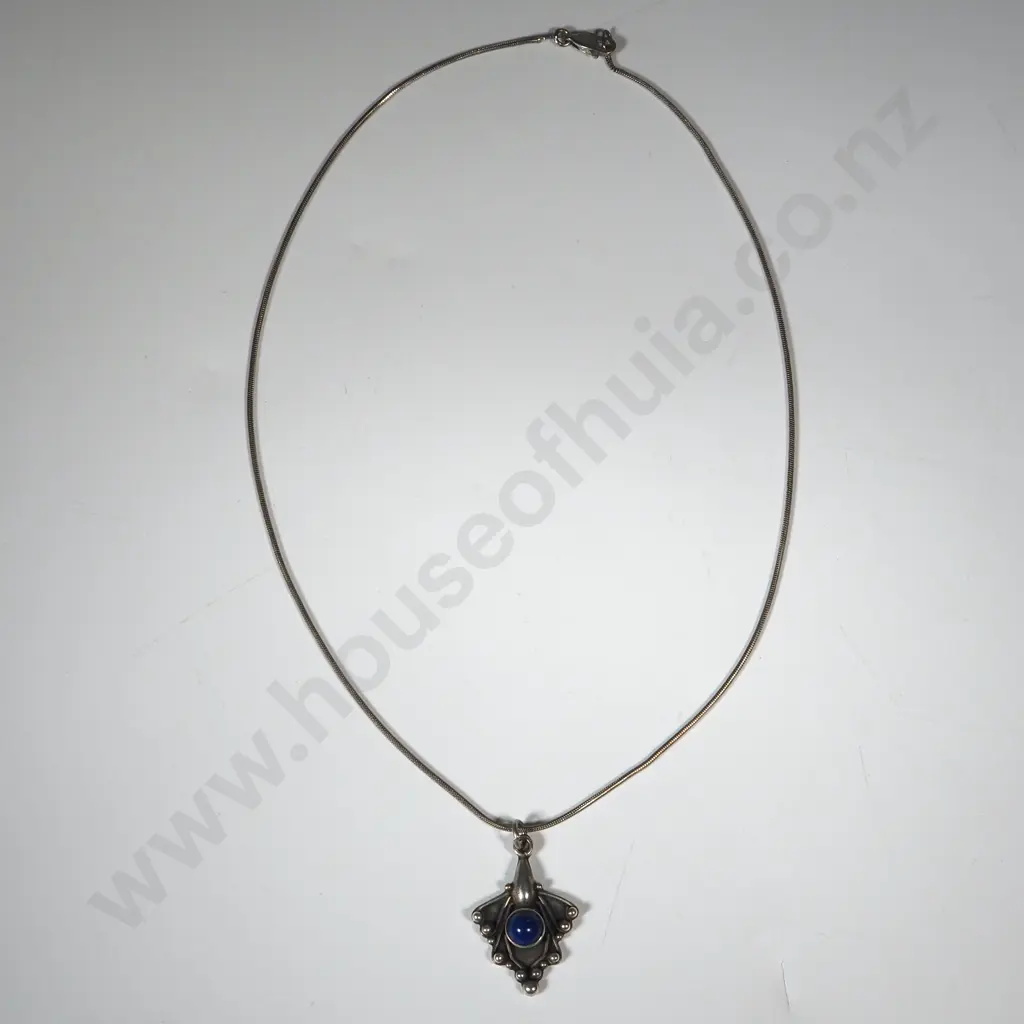 Vintage Sterling Sterling Necklace  With Central Lapis  Lazuli Stone On Snake Chain Image 1++