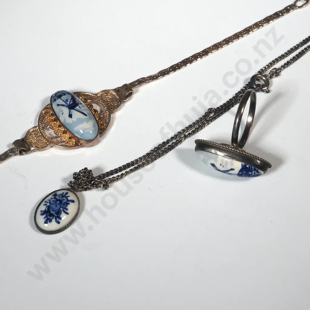 Souvenir Sterling Silver Bracelet Set with A Delft Porcelain Plaque, Delft Ring & A Small Oval Delft Pendant On Chain  Image 1++