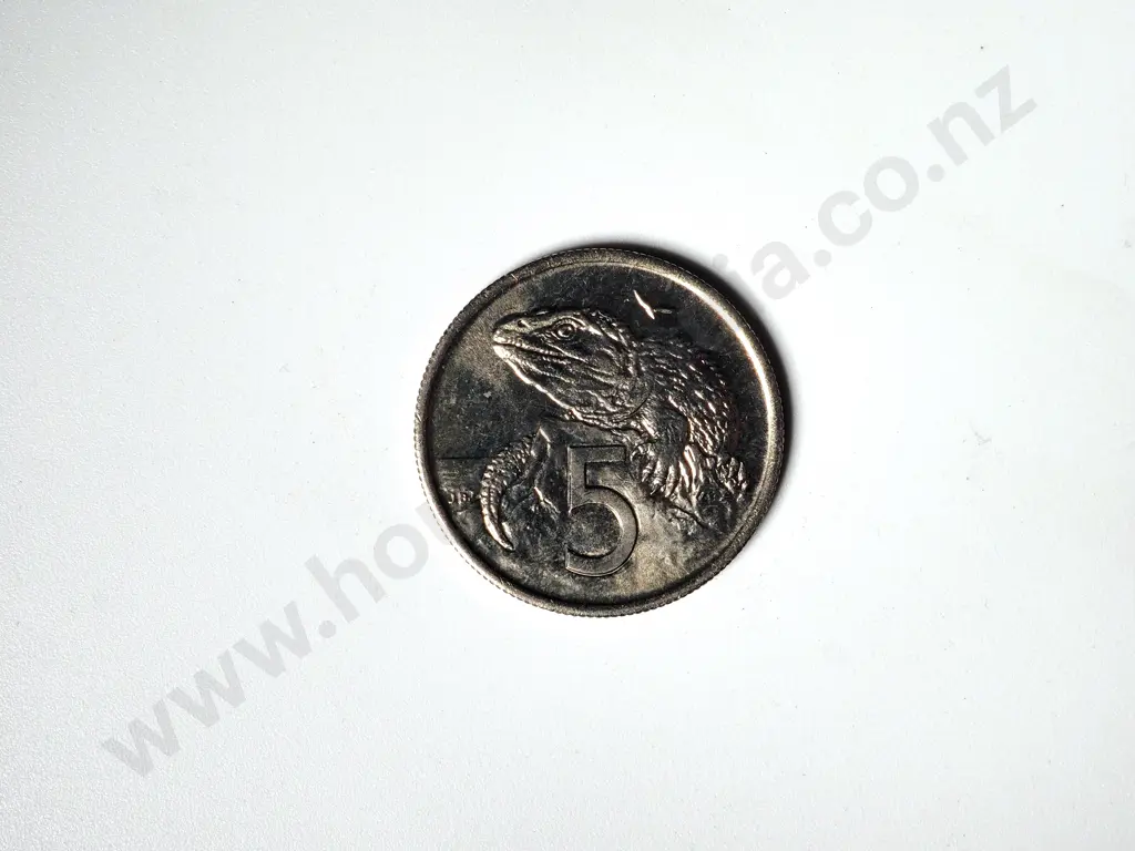 75 X NEW ZEALAND 1975 UNC 5 CENTS COINS Image 1++