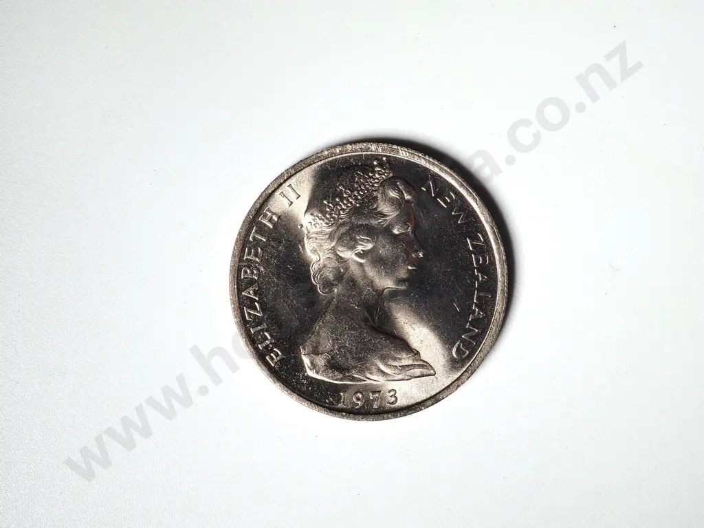 70 X NEW ZEALAND 1973 UNC TEN CENTS COINS Image 1++