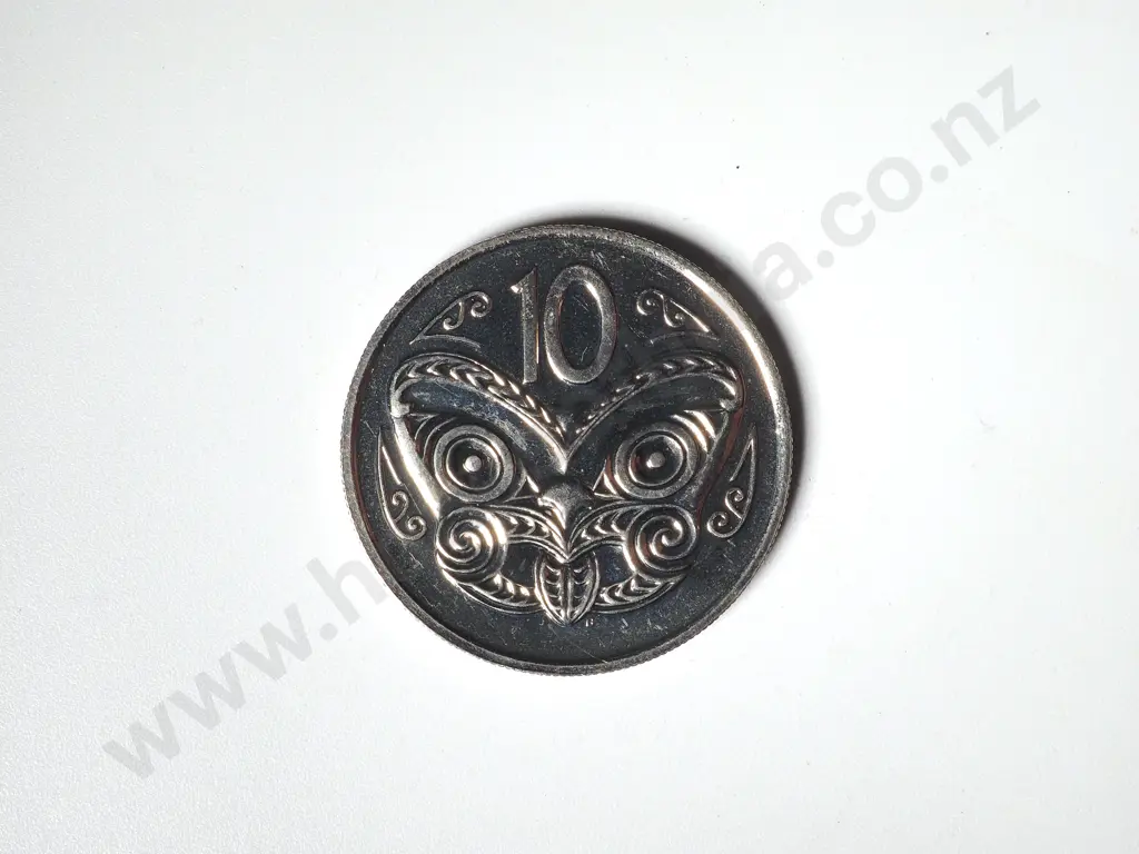 100 X NEW ZEALAND 1982 UNC TEN CENTS COINS Image 1++