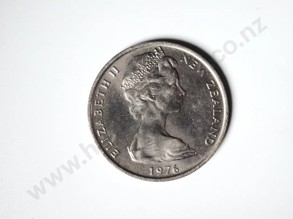 35 X NEW ZEALAND 1976 UNC TWENTY CENTS COINS Image 1++