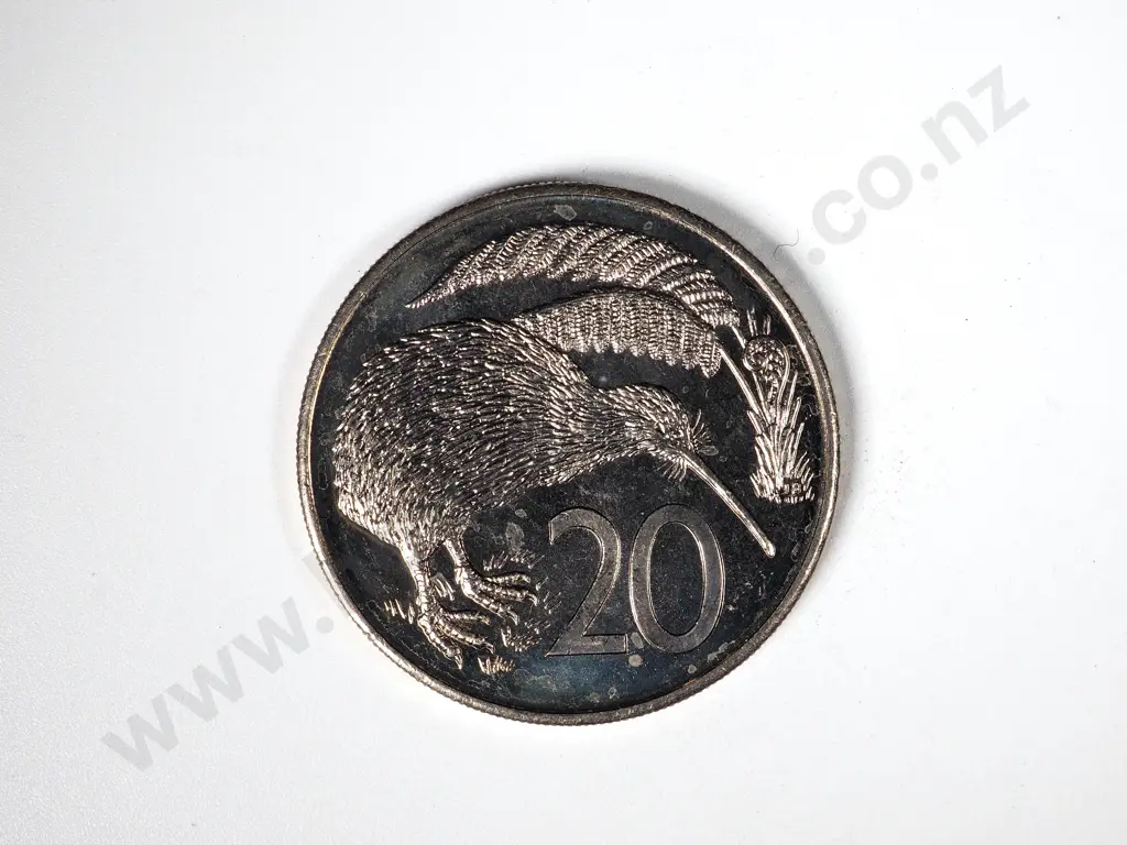 95 X NEW ZEALAND 1982 UNC TWENTY CENTS COINS Image 1++