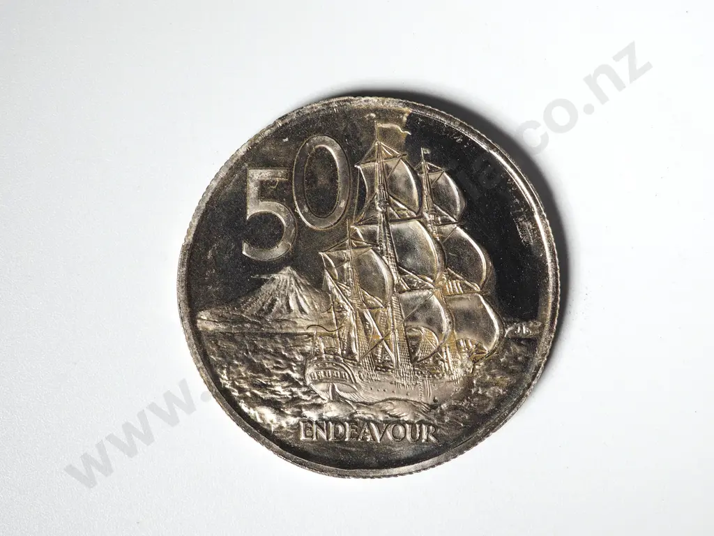 45 X NEW ZEALAND 1967 UNC FIFTY CENTS COINS Image 1++