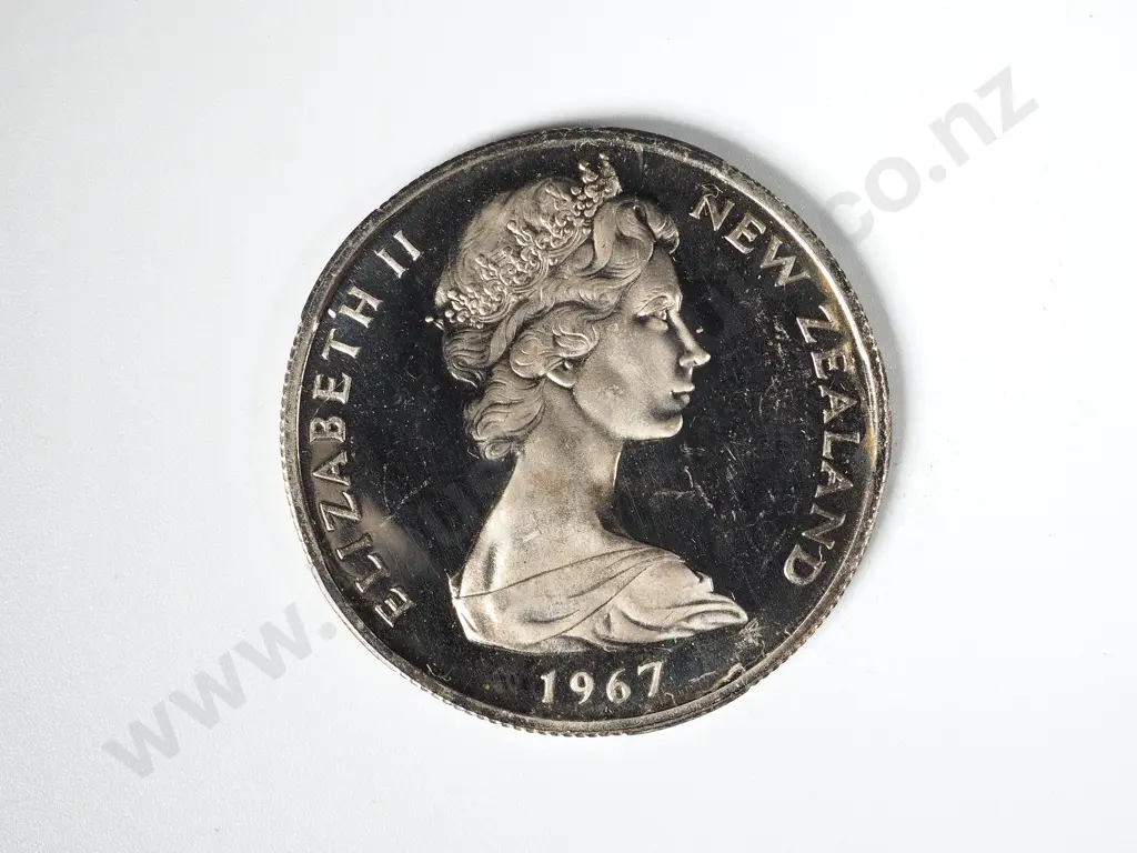 45 X NEW ZEALAND 1967 UNC FIFTY CENTS COINS Image 1++