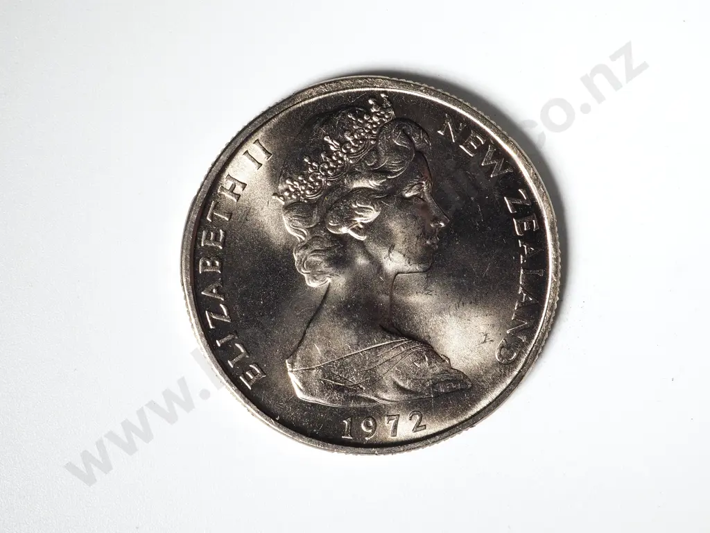 35 X NEW ZEALAND 1972 UNC FIFTY CENTS COINS Image 1++