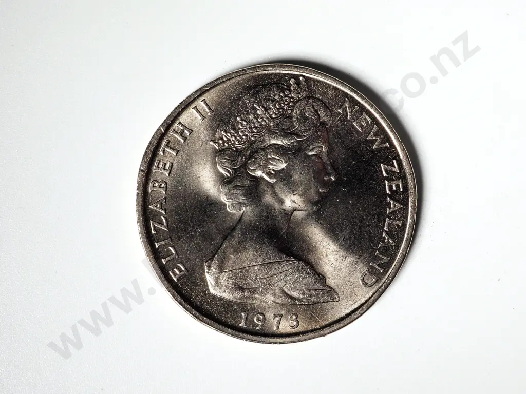 30 X NEW ZEALAND 1973 UNC FIFTY CENTS COINS Image 1++