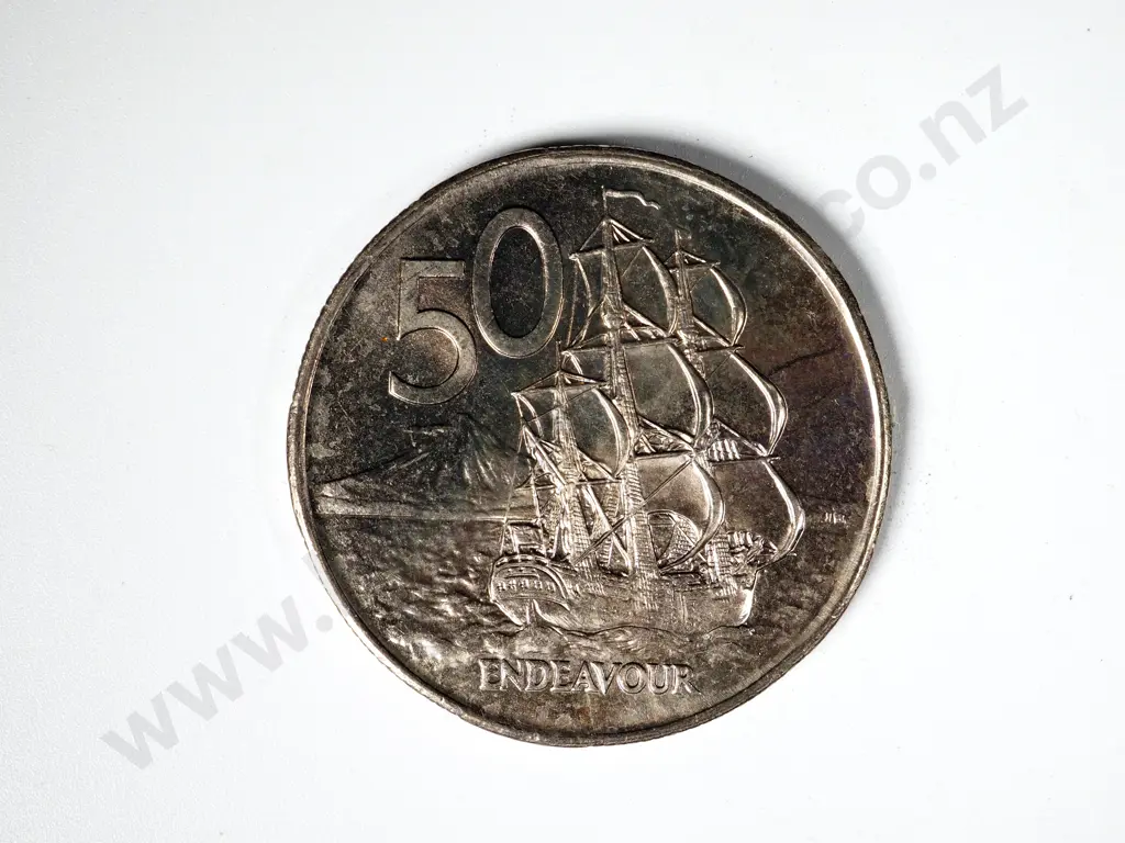 45 X NEW ZEALAND 1975 UNC FIFTY CENTS COINS Image 1++