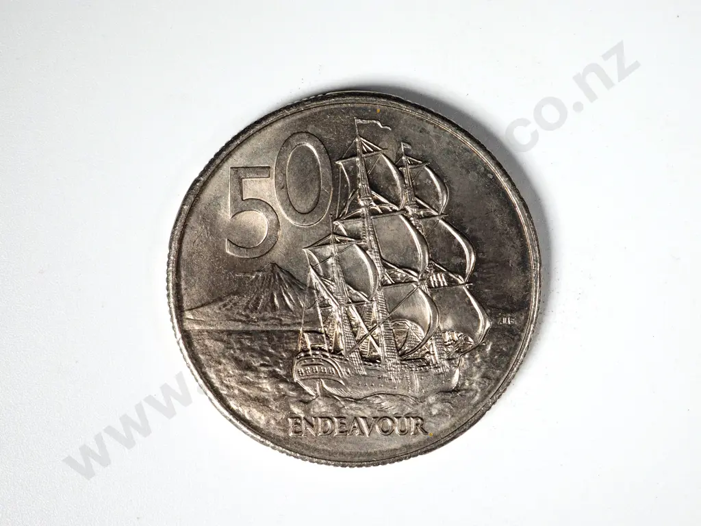 35 X NEW ZEALAND 1980 UNC FIFTY CENTS COINS Image 1++