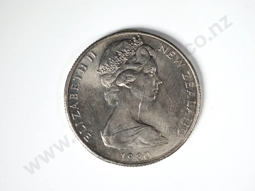 35 X NEW ZEALAND 1980 UNC FIFTY CENTS COINS Image 1++