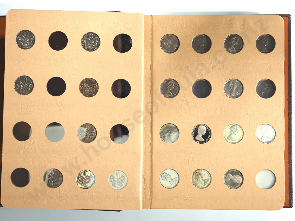 4 X ALBUMS OF NZ DECIMAL COINS 1 CENT TO 10 CENTS 180 COINS Image 1++