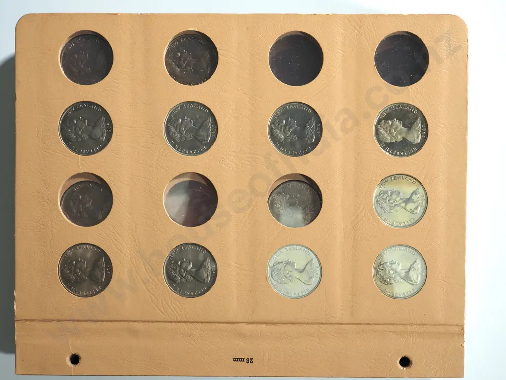 15 X PAGES OF NZ DECIMAL COINS 20 CENTS TO $2 98 COINS Image 1++