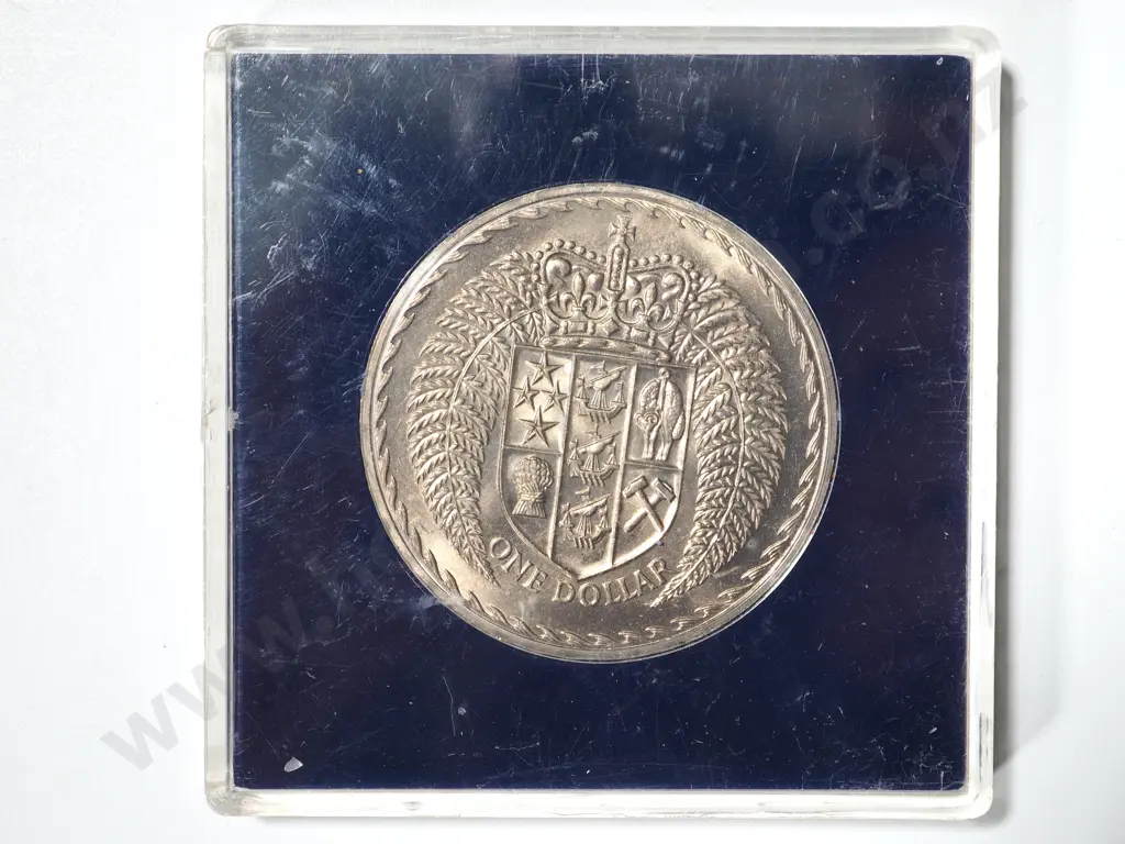 100 x 1967 UNC ONE DOLLAR COINS Image 1++