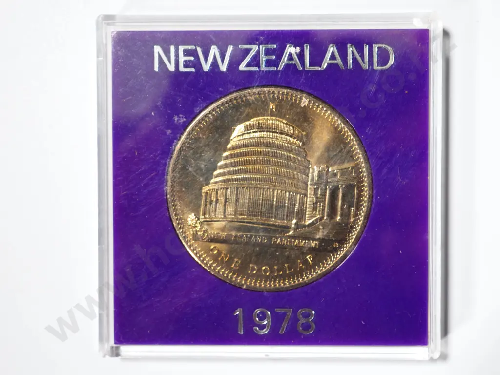 50 x 1978 UNC ONE DOLLAR COINS Image 1++