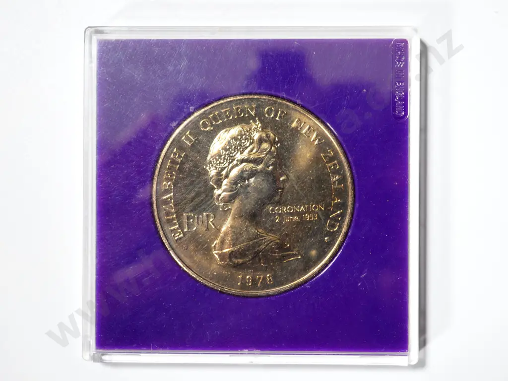 50 x 1978 UNC ONE DOLLAR COINS Image 1++