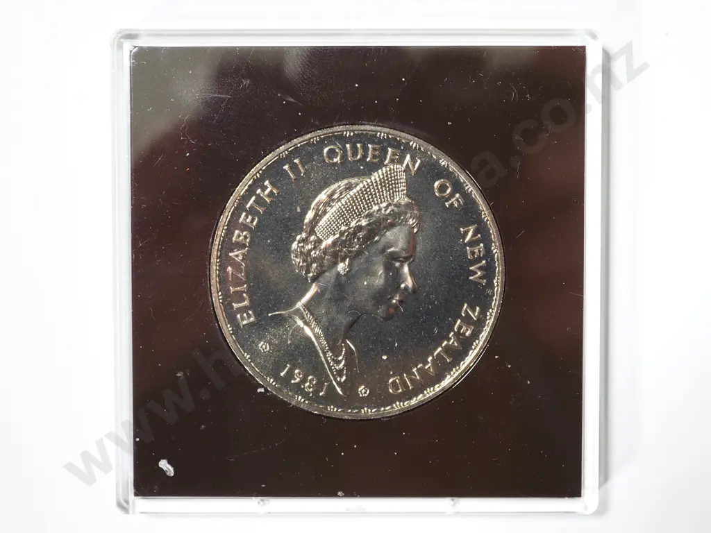 65 x 1981 UNC ONE DOLLAR COINS Image 1++