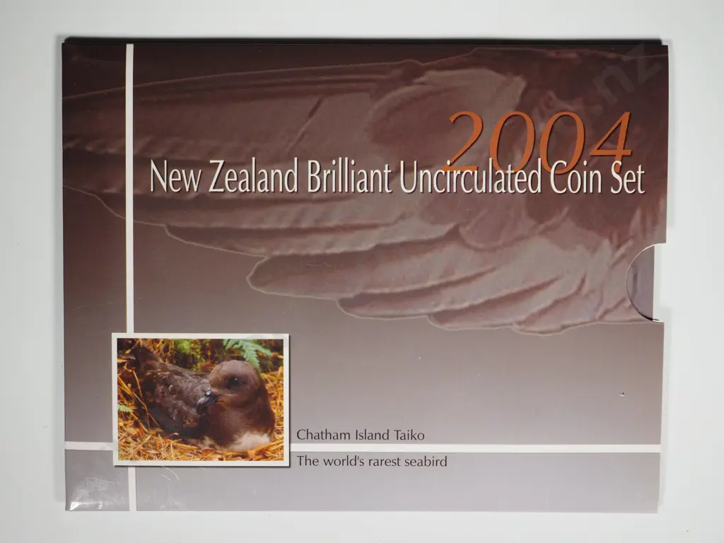 5 X 2004 UNC SETS Image 1++