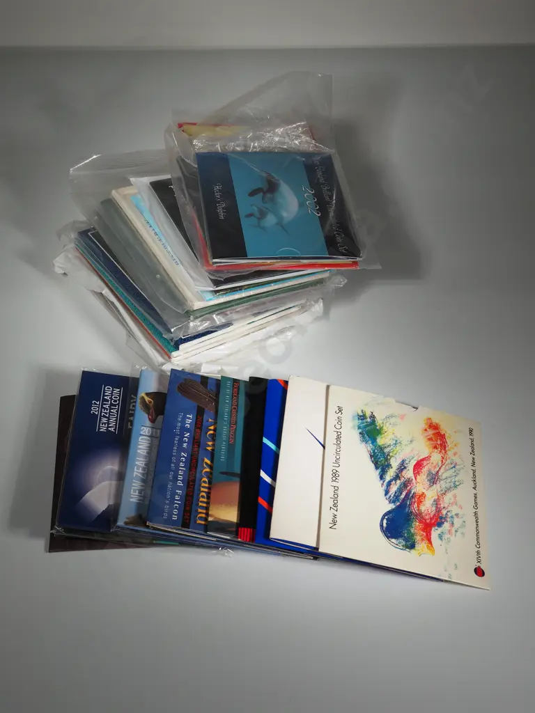 26 X UNC SETS COMPLETE FROM 1989 TO 2012 Image 1++