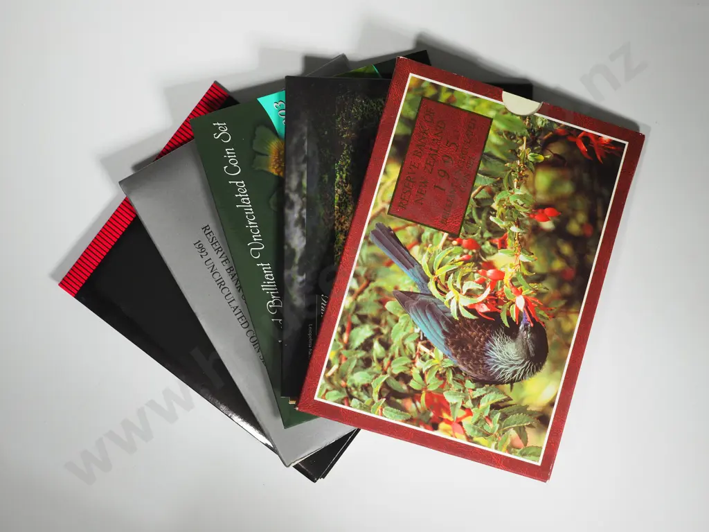 35 X UNC SETS 1991 TO 2008 Image 1++