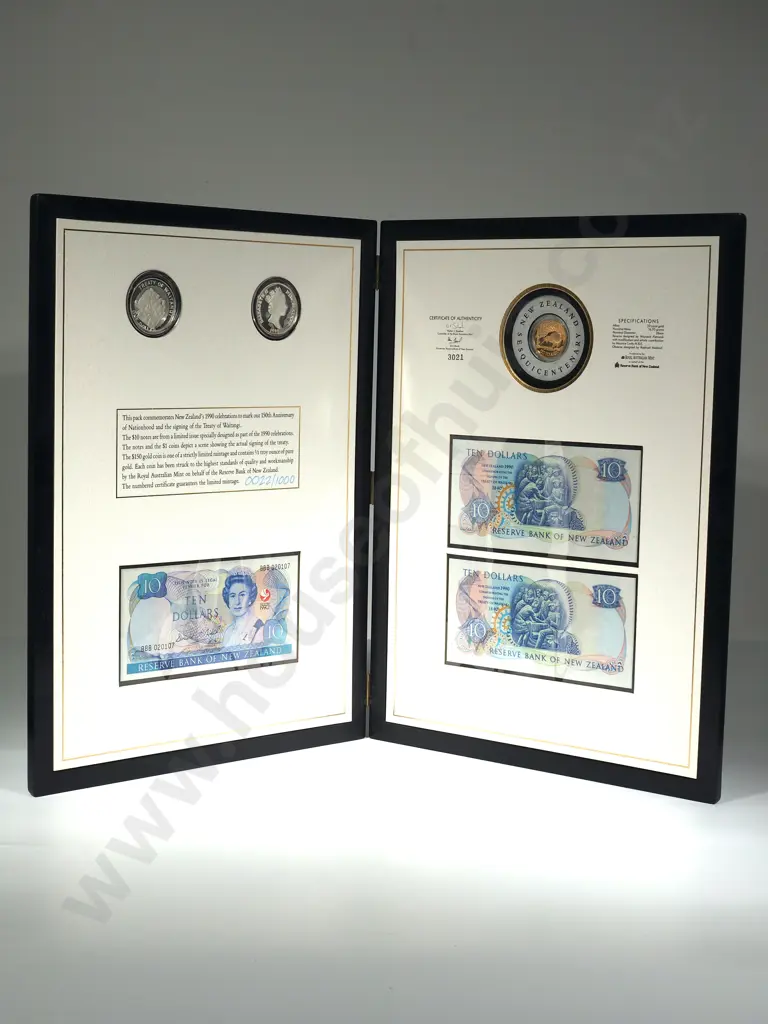 1990 CASED SET WITH $1 COINS + $10 NOTES + $150 GOLD COIN Image 1++