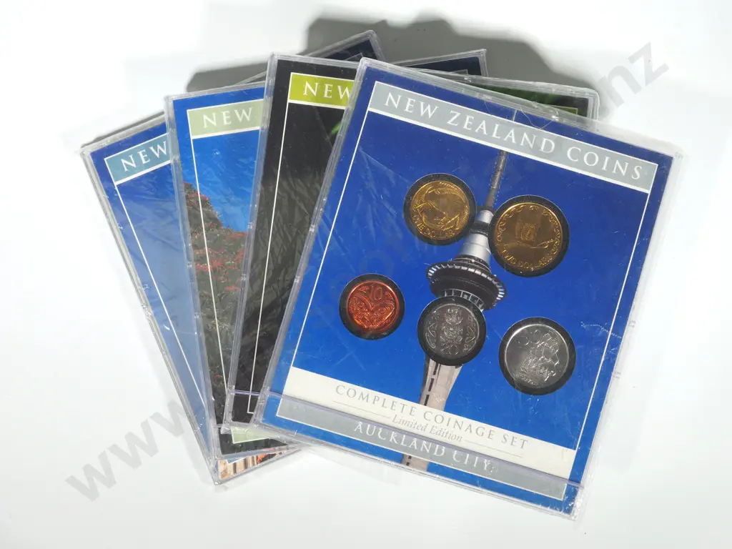 4 X 2006 NEW ZEALAND COINS UNC SETS – CITIES Image 1++