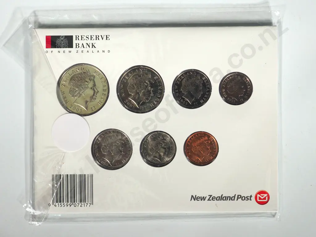 10 X 2006 SMALL CHANGE SETS Image 1++
