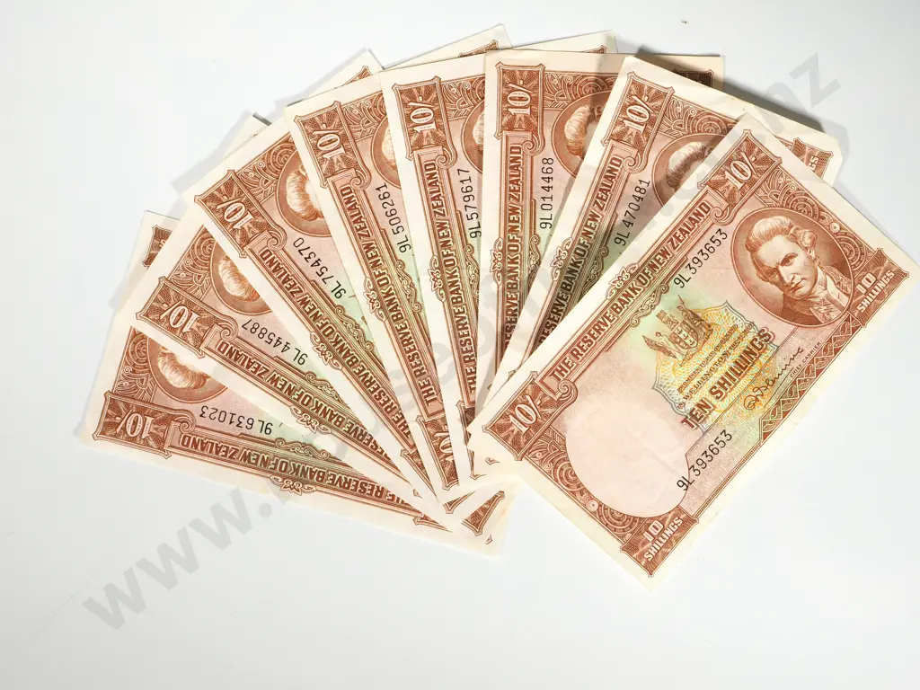 8 X RESERVE BANK OF NEW ZEALAND TEN SHILLINGS FLEMING Image 1++
