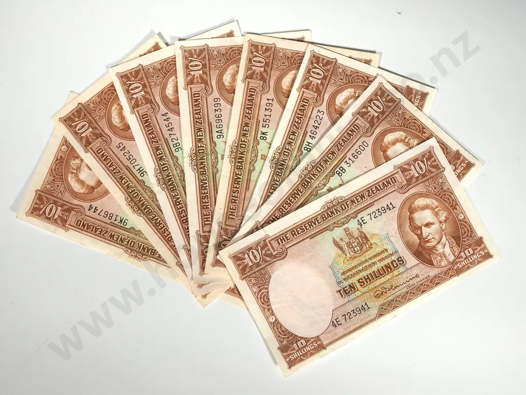 8 X RESERVE BANK OF NEW ZEALAND TEN SHILLINGS FLEMING Image 1++