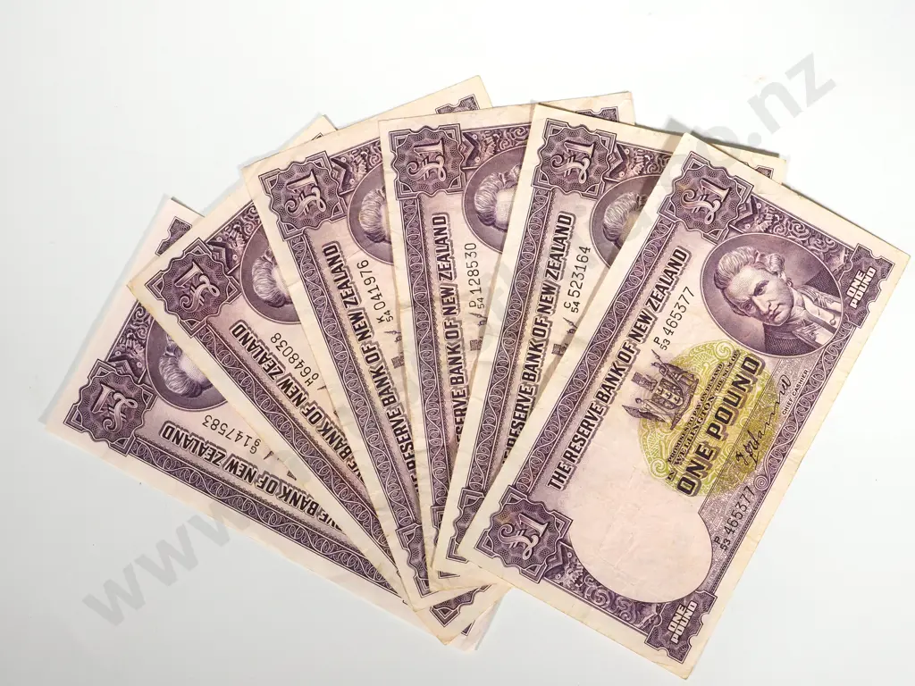 6 X RESERVE BANK OF NEW ZEALAND ONE POUND HANNA Image 1++