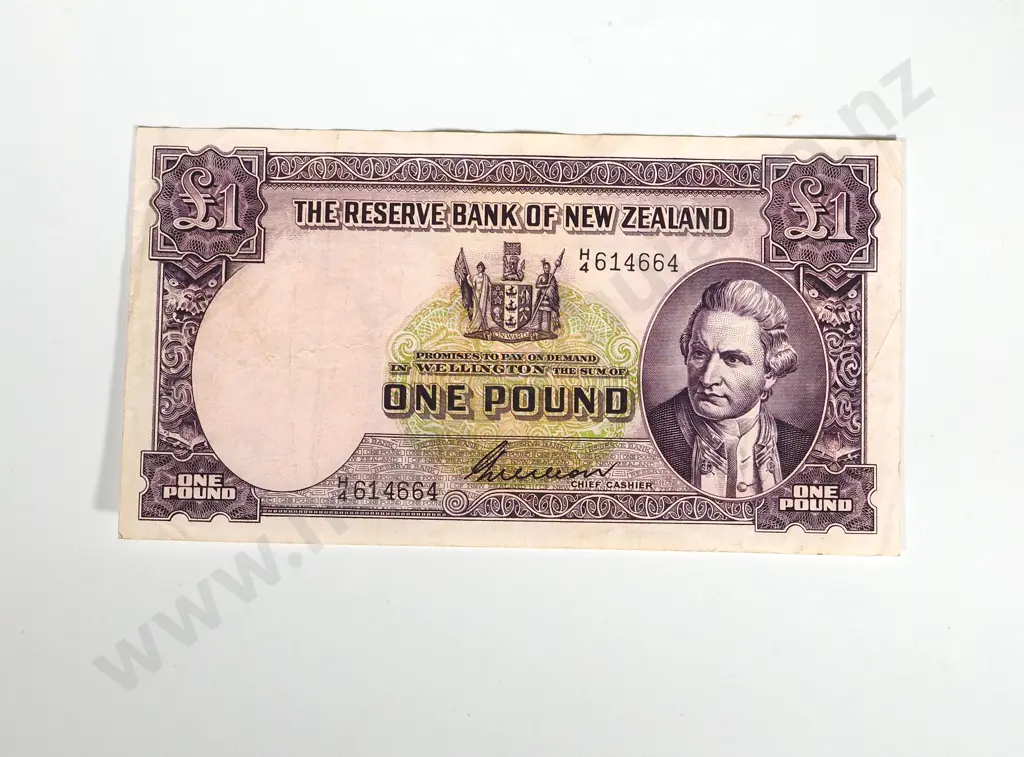 RESERVE BANK OF NEW ZEALAND ONE POUND WILSON VF Image 1++