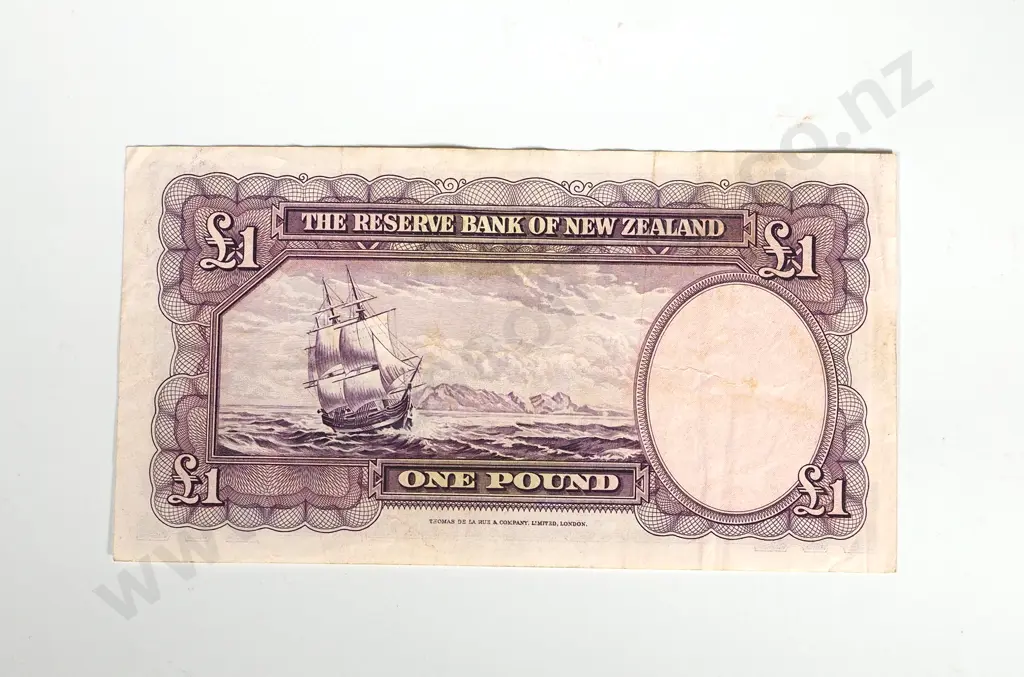 RESERVE BANK OF NEW ZEALAND ONE POUND WILSON VF Image 1++