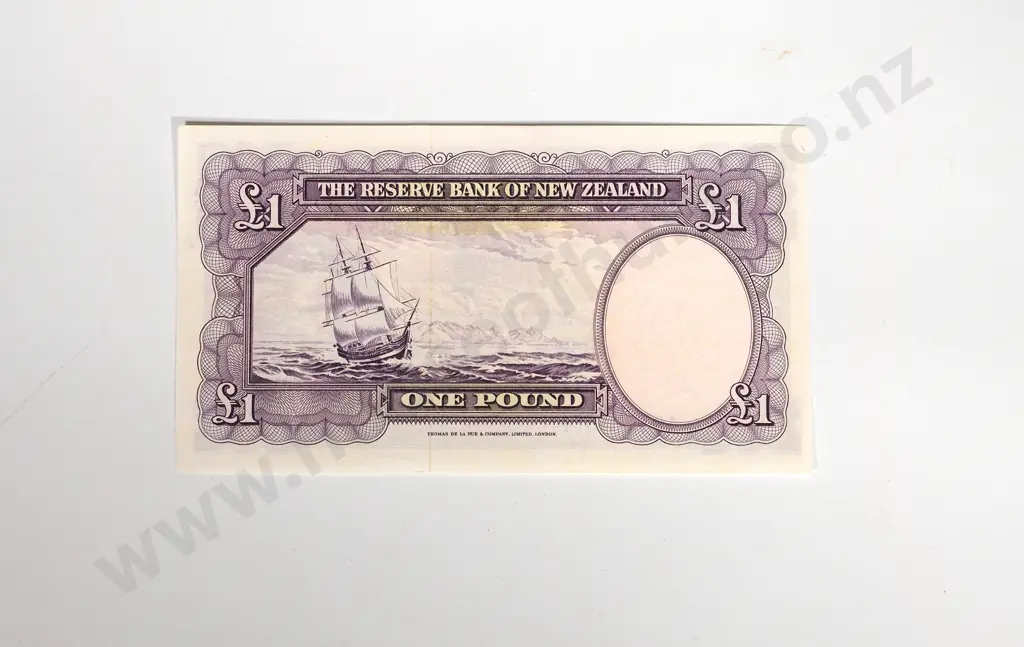 RESERVE BANK OF NEW ZEALAND ONE POUND FLEMING 086 EF Image 1++