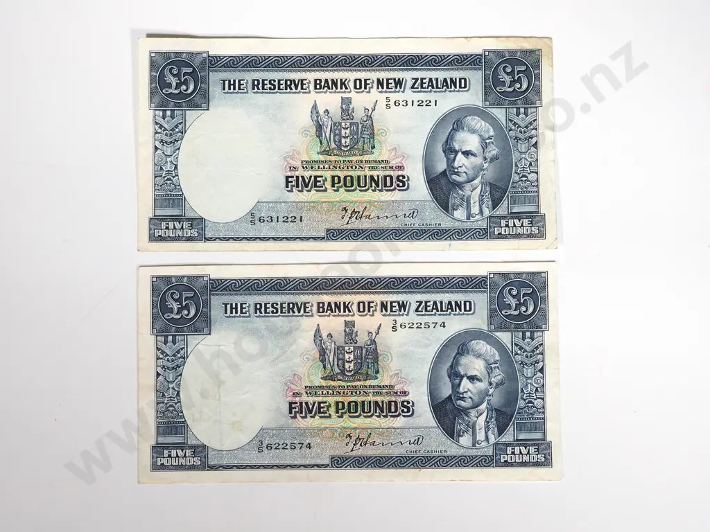 2 X RESERVE BANK OF NEW ZEALAND FIVE POUNDS HANNA Image 1++