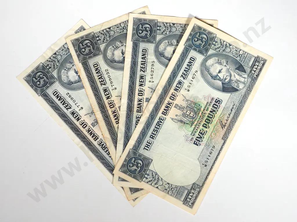 4 X RESERVE BANK OF NEW ZEALAND FIVE POUNDS WILSON Image 1++