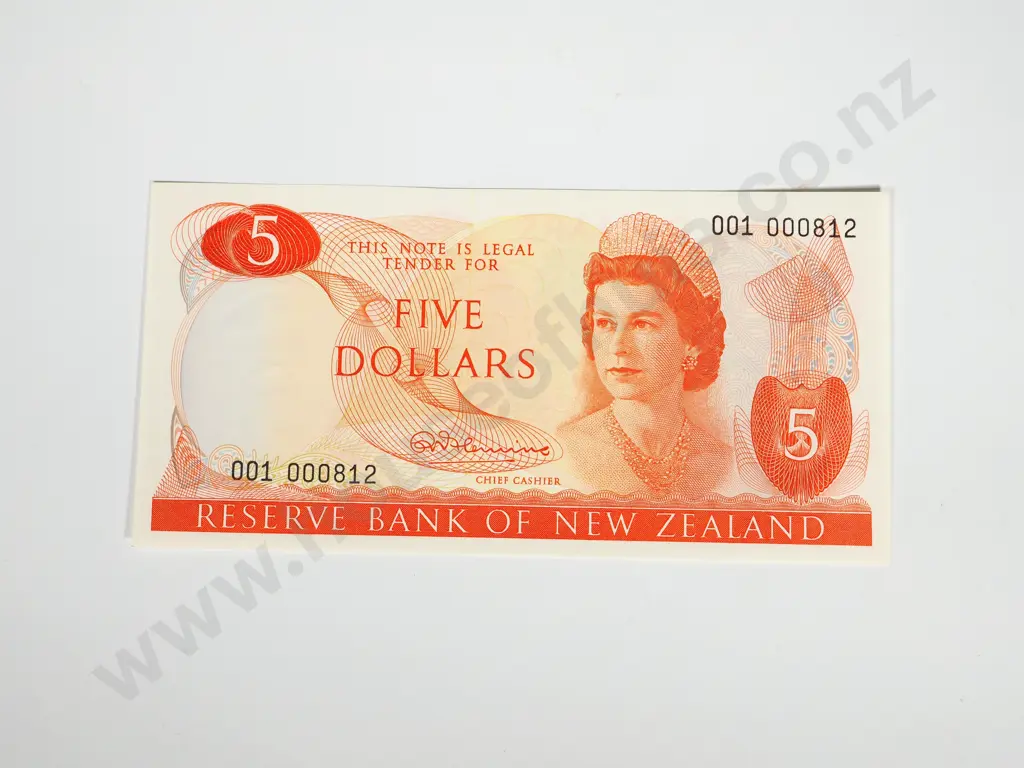 RESERVE BANK OF NEW ZEALAND FIVE DOLLARS FLEMING UNC Image 1++