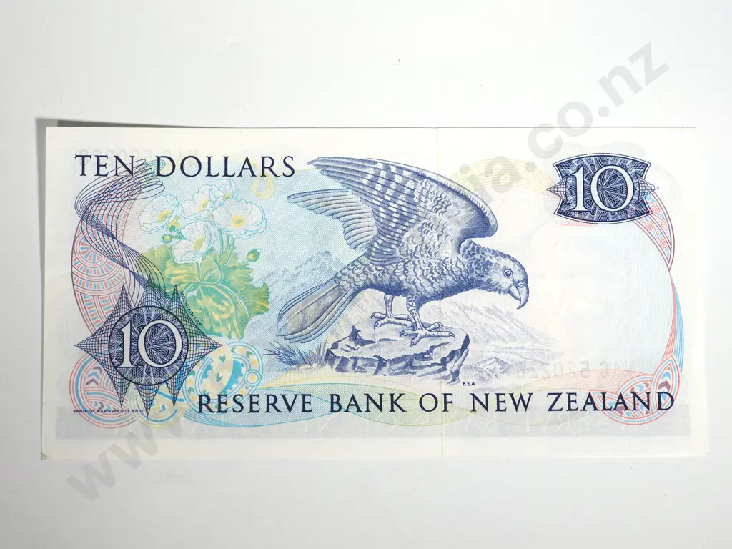 2 X CONSEC RESERVE BANK OF NEW ZEALAND TEN DOLLARS HARDIE T2 UNC Image 1++