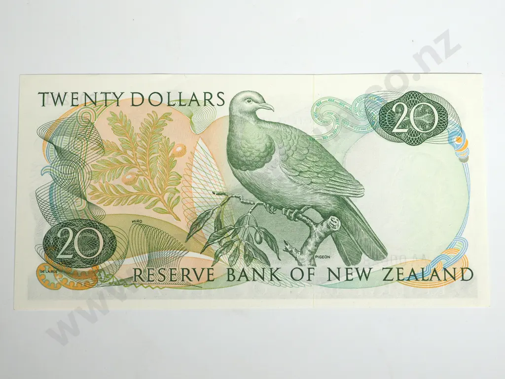 RESERVE BANK OF NEW ZEALAND TWENTY DOLLARS FLEMING UNC Image 1++